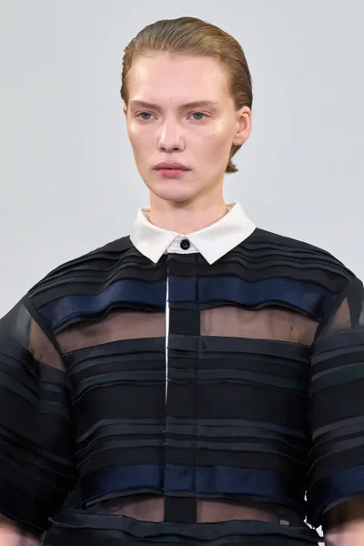 Look 26